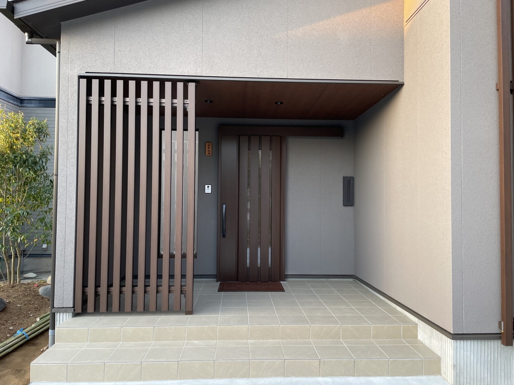 広いリビングに居ながら自然を楽しめる平屋|大黒建設