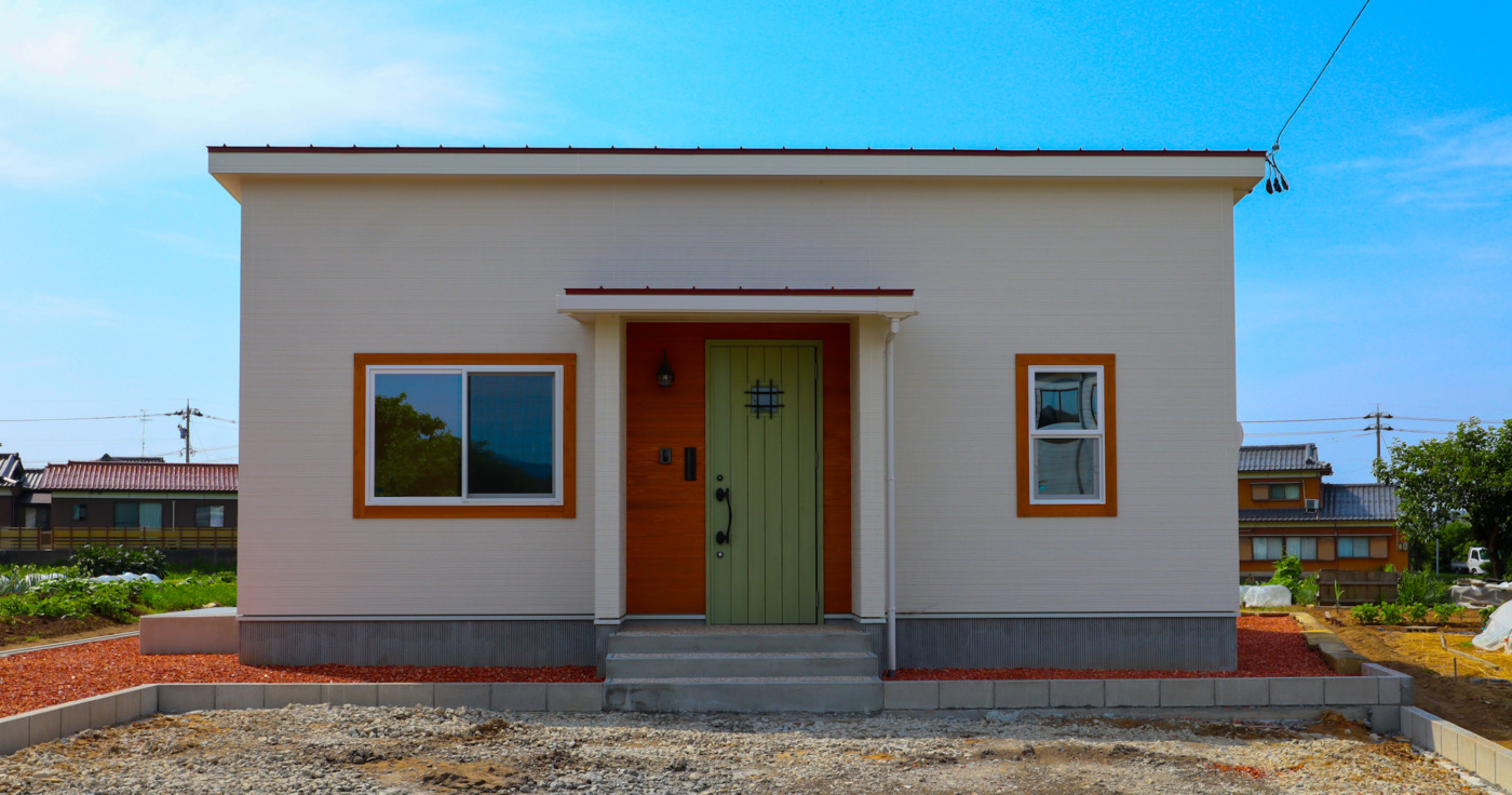 赤い屋根のかわいい平屋|大黒建設