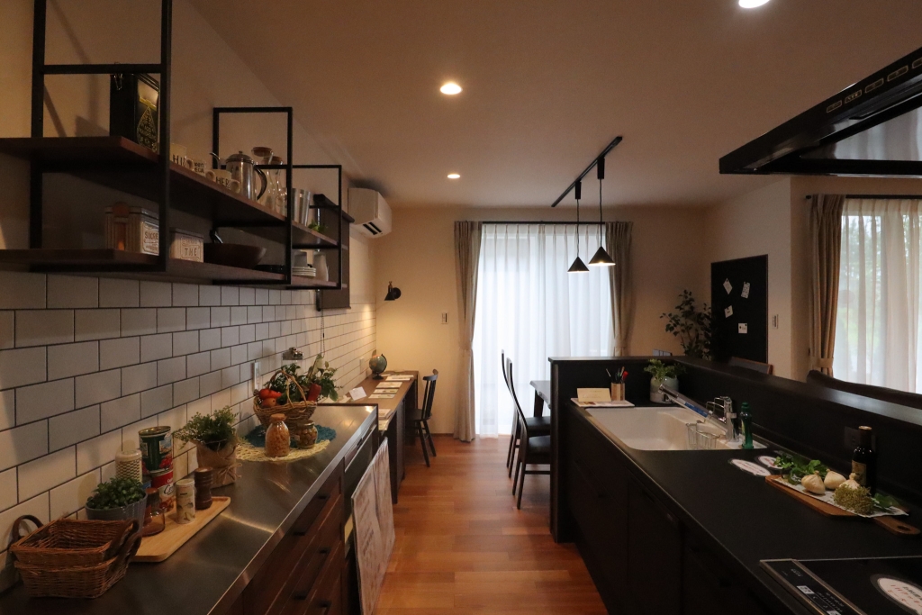 イエロクモデル part1|大黒建設