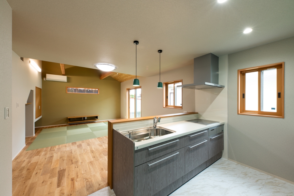 ロフトと勾配天井のある平屋|大黒建設