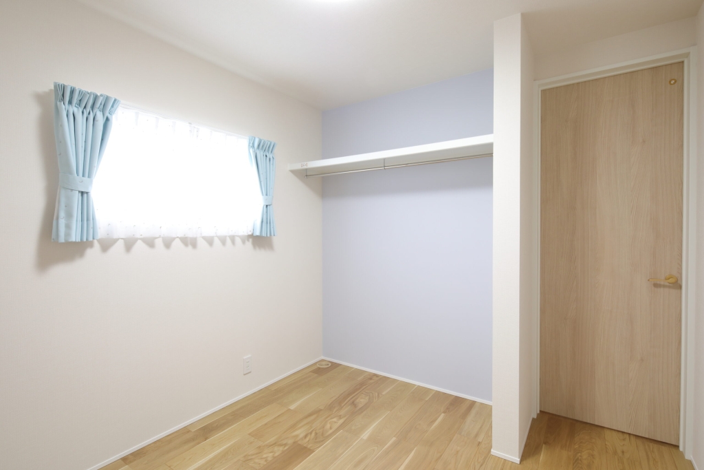 【1階完結型】モスグリーンガルバの「平屋のように暮らせる」セミ平屋スタイル|大黒建設